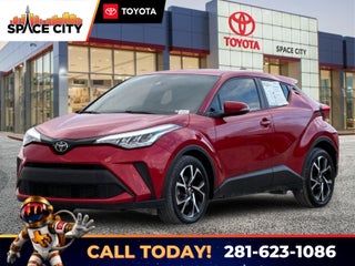 2022 Toyota C-HR XLE