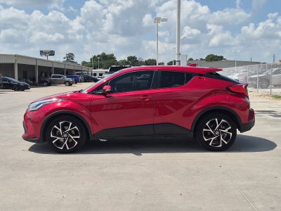 2022 Toyota C-HR XLE