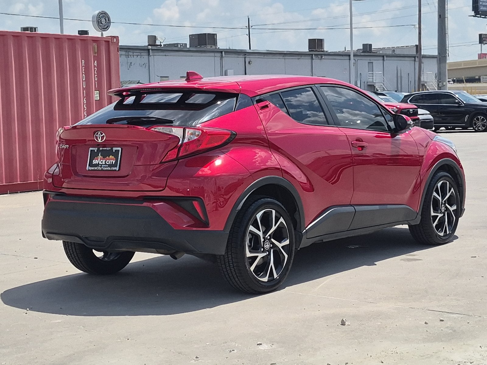 2022 Toyota C-HR XLE