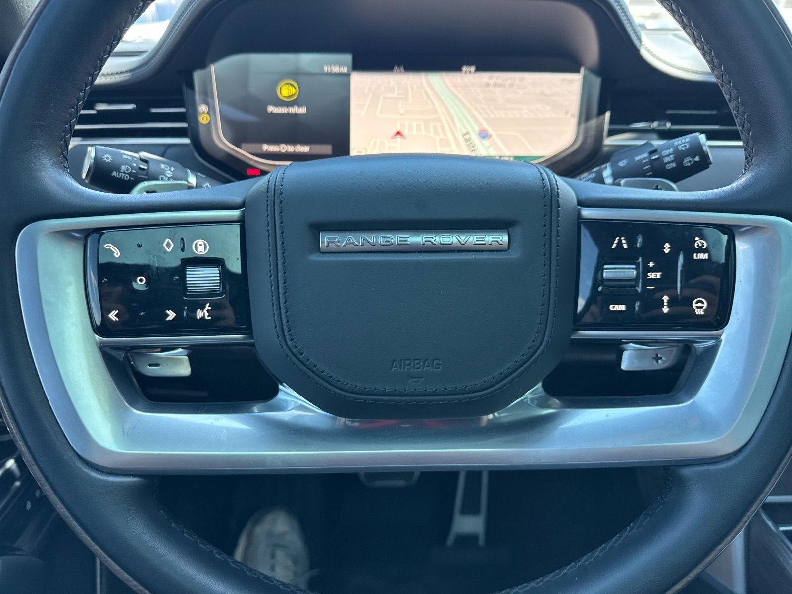 2025 Land Rover Range Rover SE