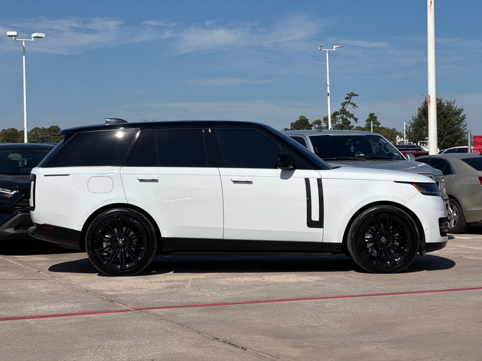 2025 Land Rover Range Rover SE