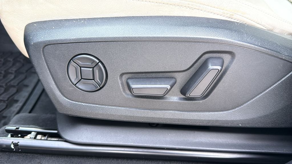 2020 Audi Q3 Premium quattro
