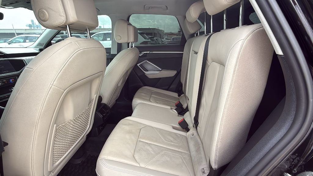 2020 Audi Q3 Premium quattro