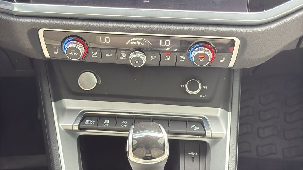 2020 Audi Q3 Premium quattro