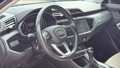 2020 Audi Q3 Premium quattro