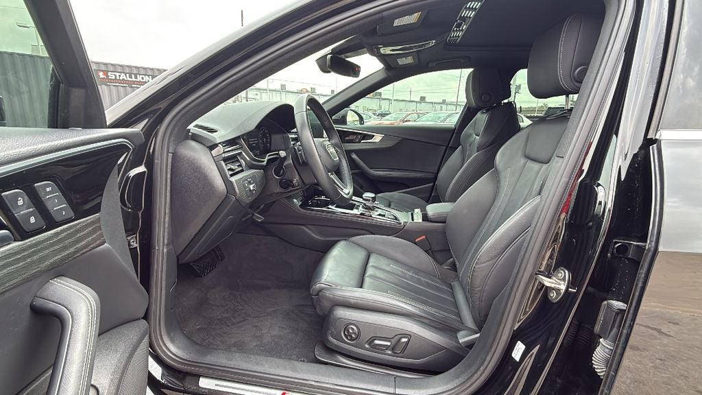 2022 Audi A4 45 S line Premium Plus quattro