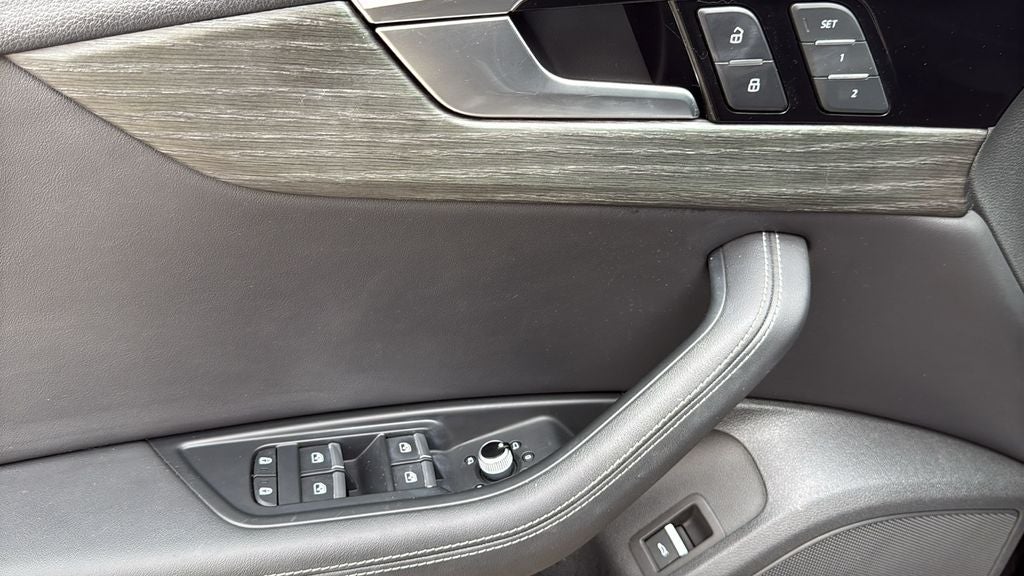 2022 Audi A4 45 S line Premium Plus quattro