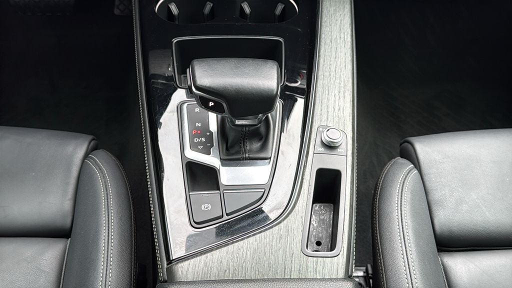 2022 Audi A4 45 S line Premium Plus quattro
