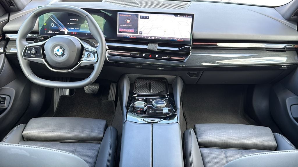 2026 BMW 530i 530i