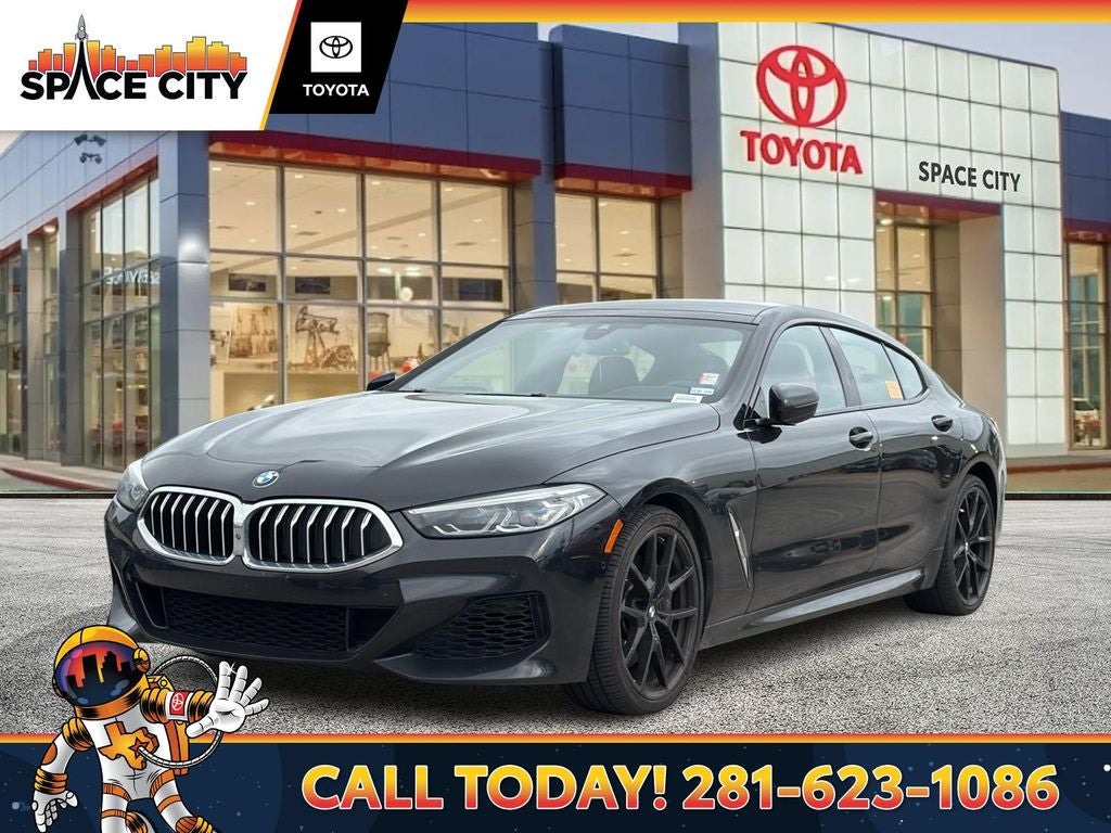 2022 BMW 8 Series 840i