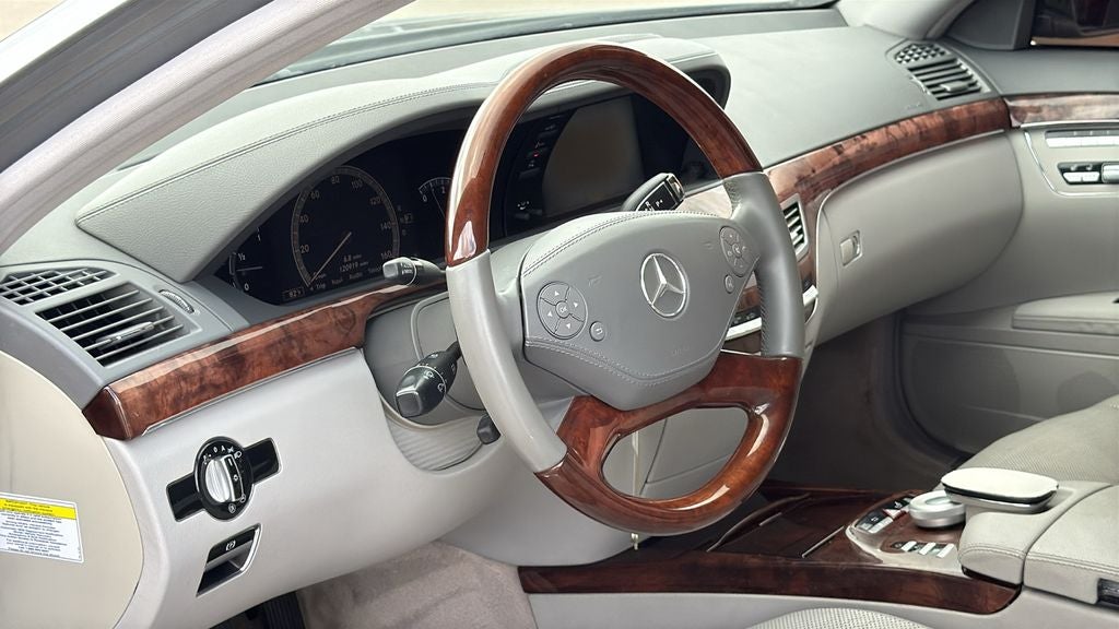 2011 Mercedes-Benz S-Class S 550