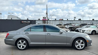 2011 Mercedes-Benz S-Class S 550