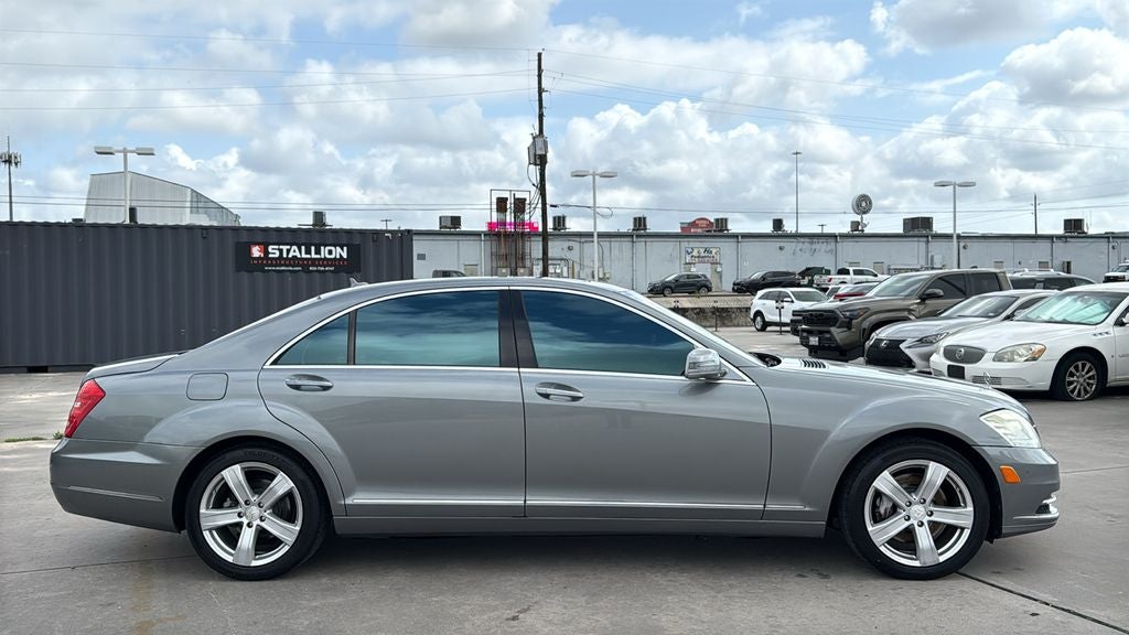 2011 Mercedes-Benz S-Class S 550