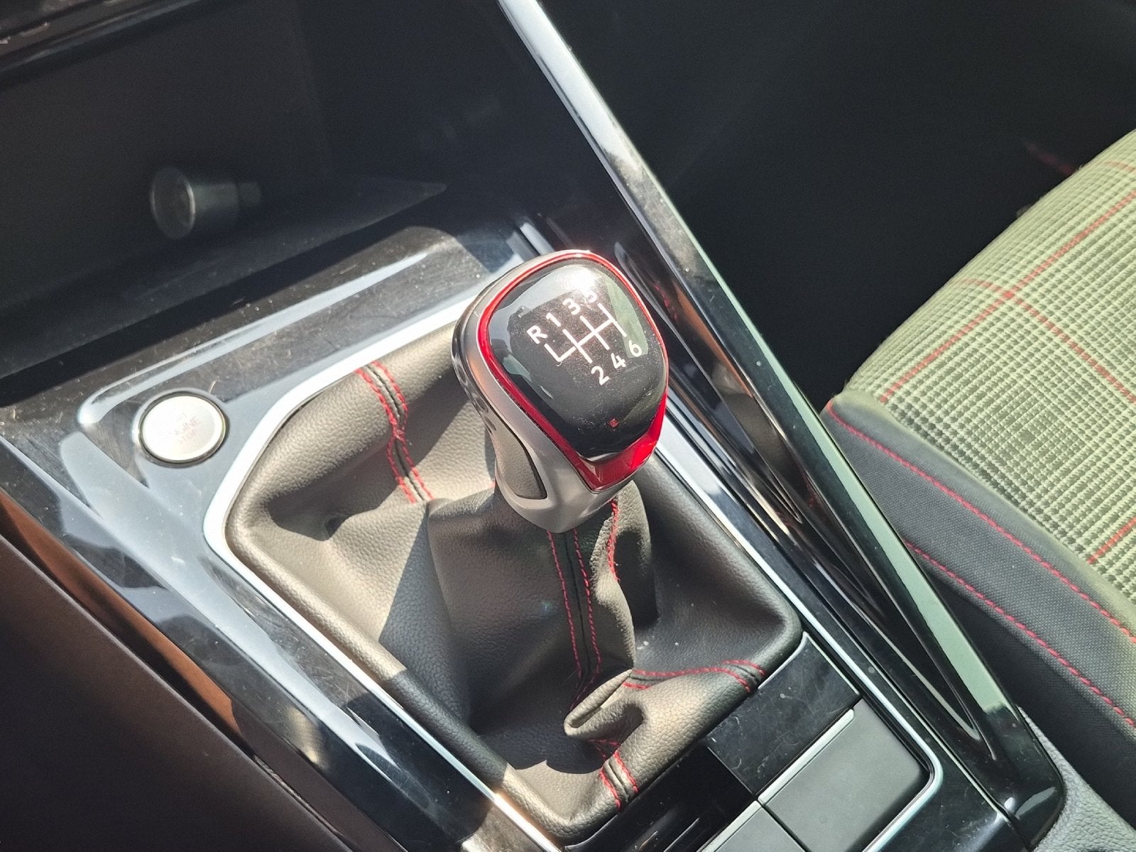 2023 Volkswagen Golf GTI 2.0T 40th Anniversary Edition