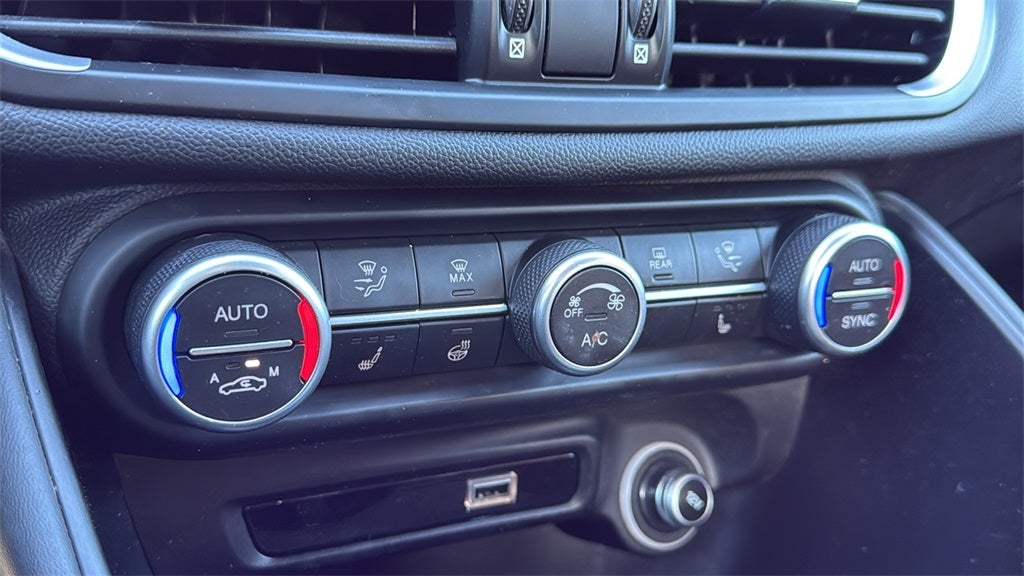 2022 Alfa Romeo Giulia (952) Ti