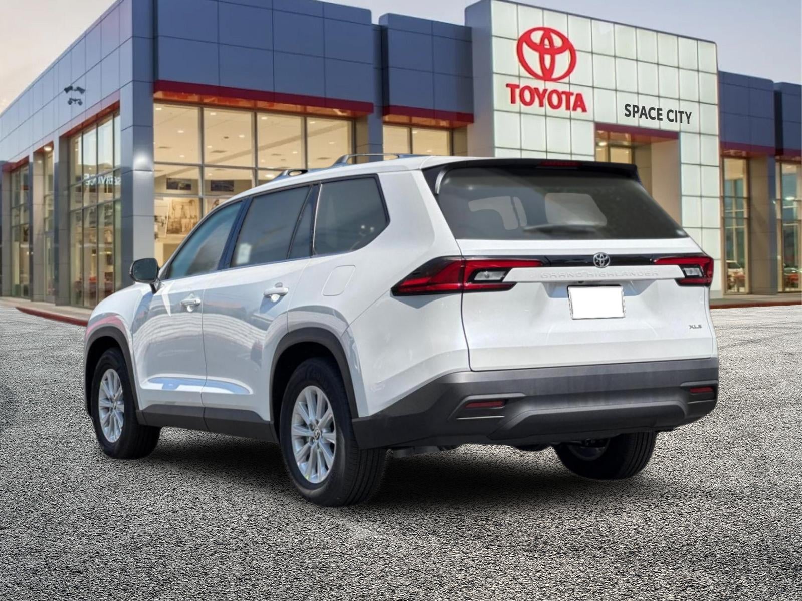 2026 Toyota Highlander XLE