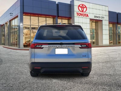 2026 Toyota Highlander XLE
