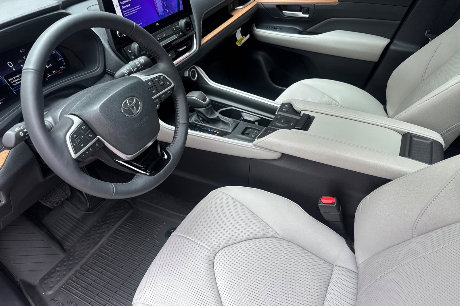 2026 Toyota Highlander Hybrid Limited