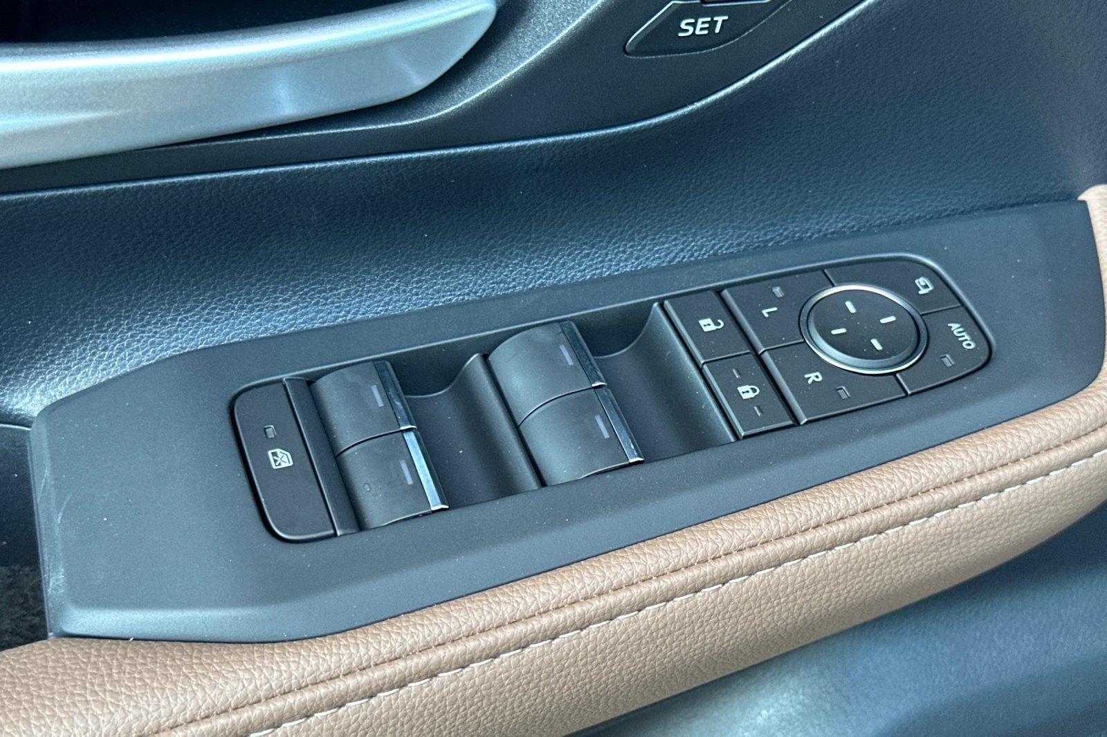 2026 Toyota Highlander Hybrid MAX Platinum