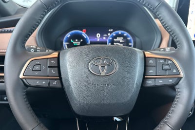2026 Toyota Highlander Hybrid MAX Platinum