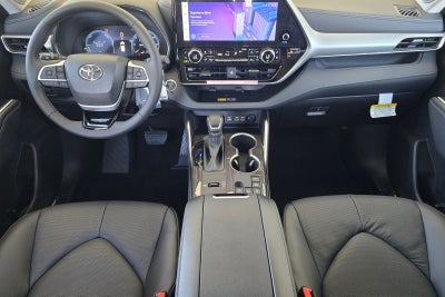 2026 Toyota Highlander Hybrid Platinum