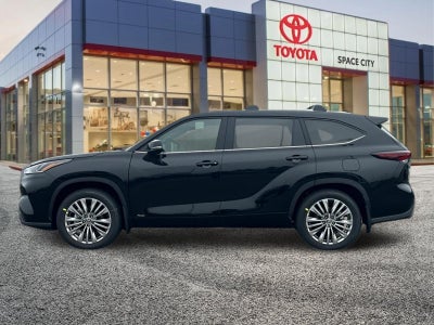 2026 Toyota Highlander Hybrid Platinum