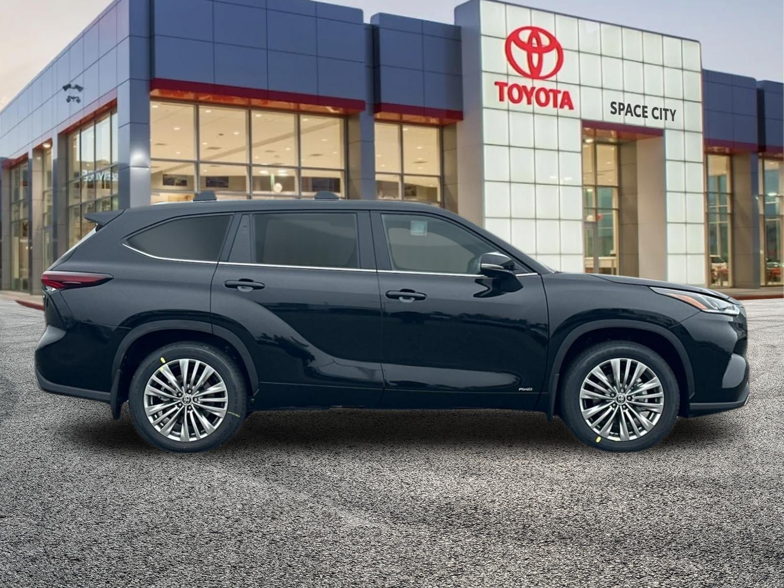 2026 Toyota Highlander Hybrid Platinum