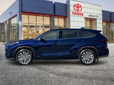 2026 Toyota Highlander Hybrid Platinum