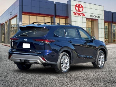 2026 Toyota Highlander Hybrid Platinum