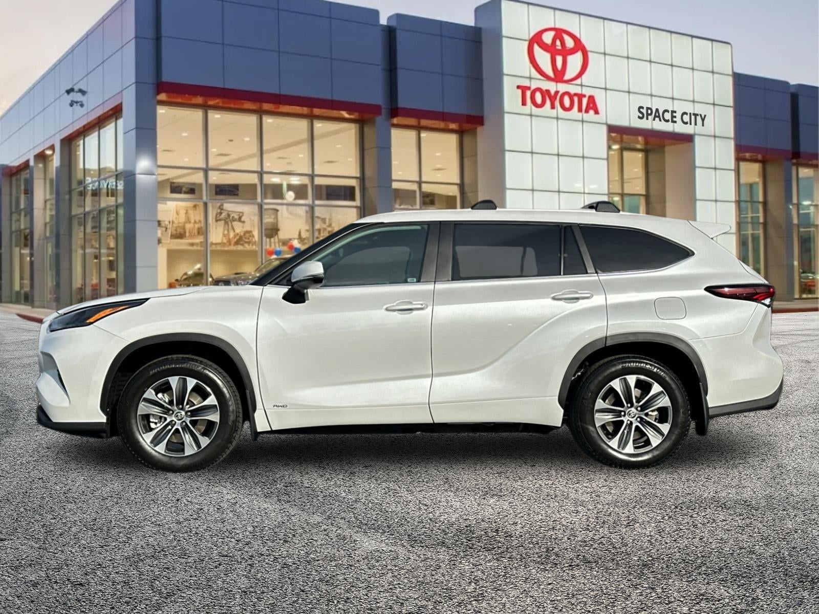 2026 Toyota Highlander Hybrid XLE