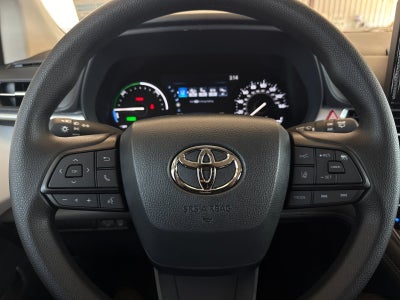 2026 Toyota Sienna LE