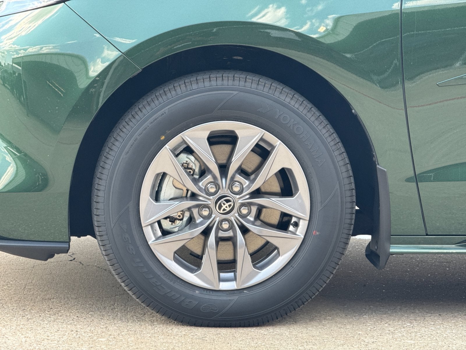 2026 Toyota Sienna LE
