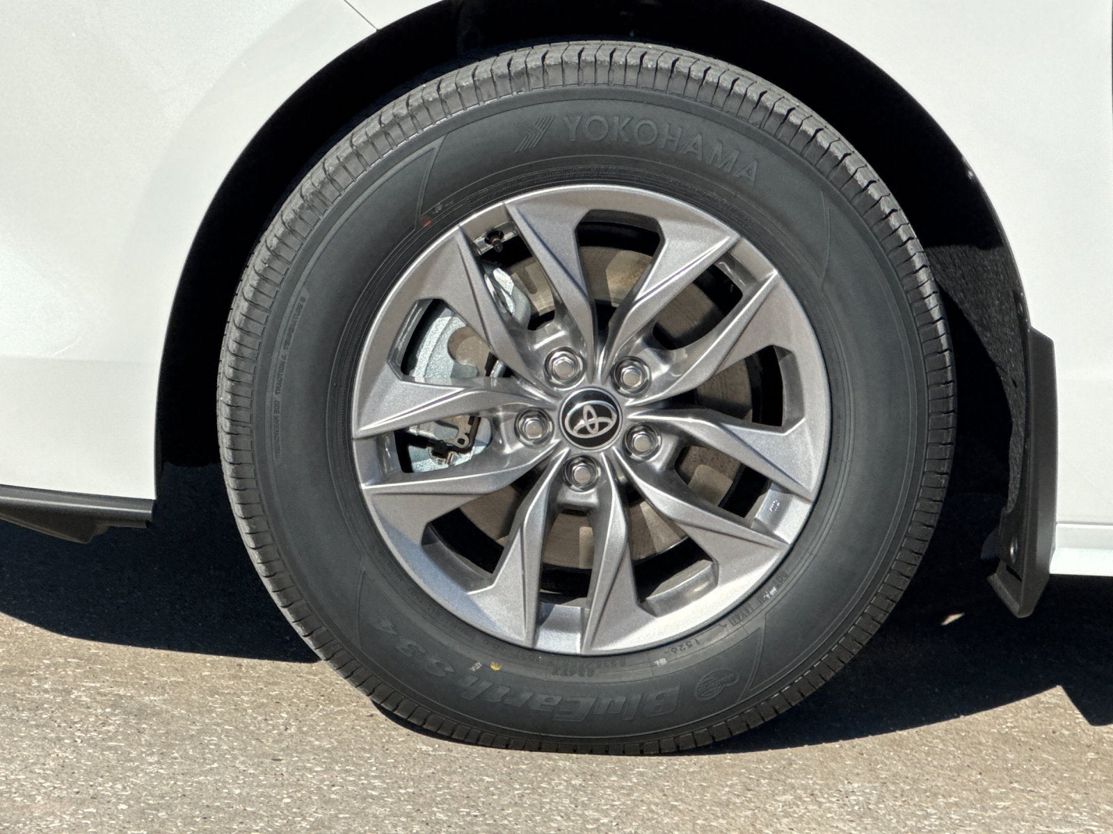 2026 Toyota Sienna LE
