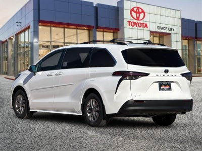 2026 Toyota Sienna LE