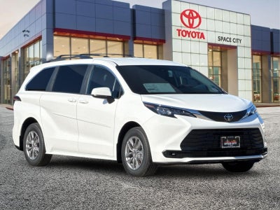 2026 Toyota Sienna LE