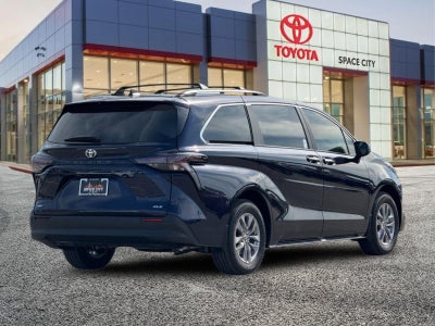 2026 Toyota Sienna XLE