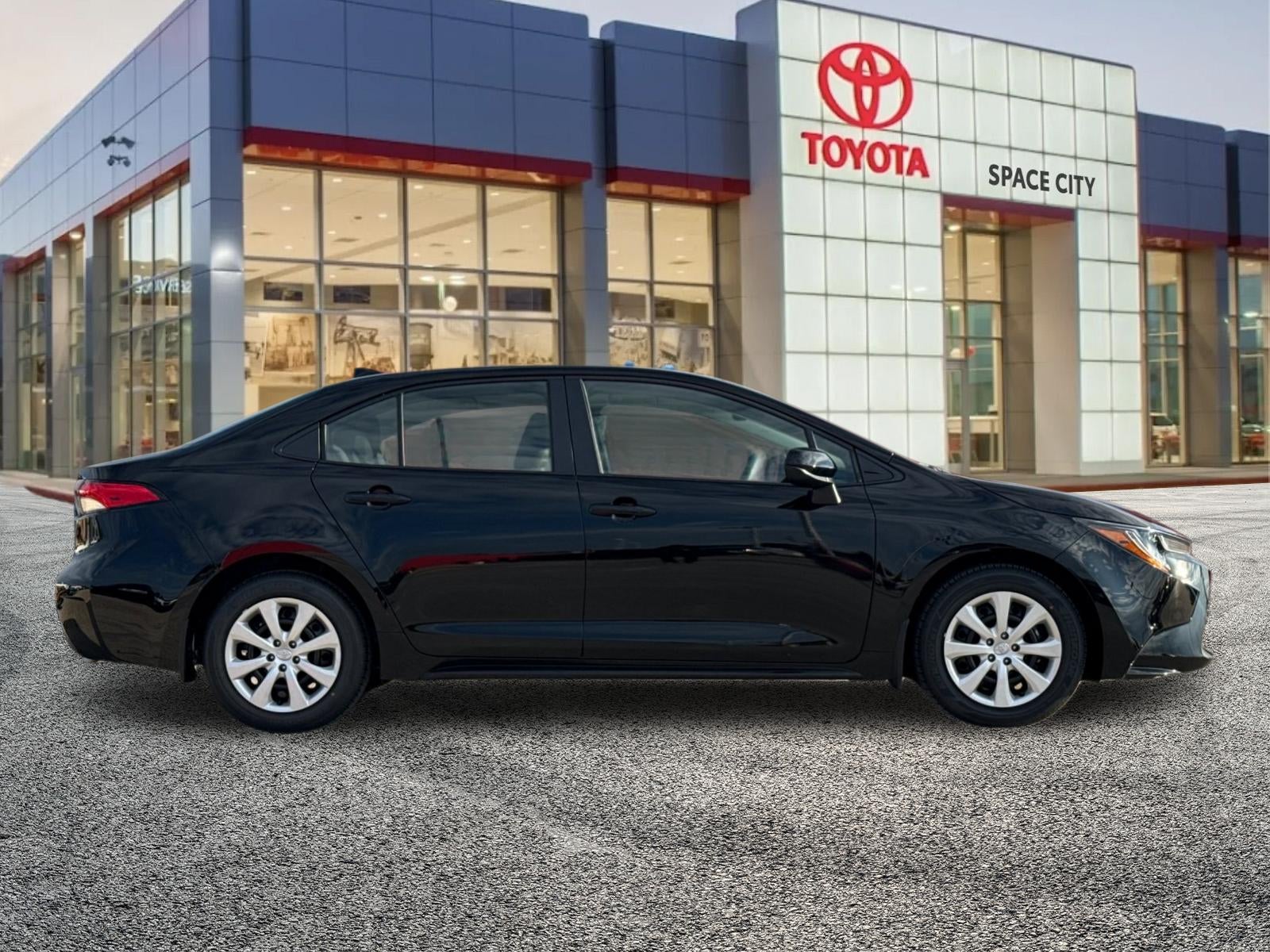 2027 Toyota Corolla LE