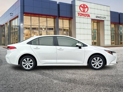 2027 Toyota Corolla LE