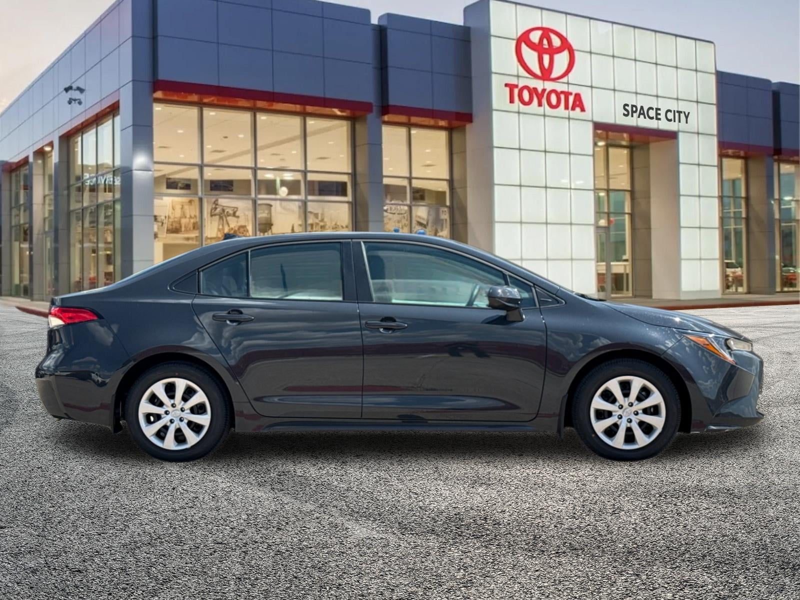 2027 Toyota Corolla LE