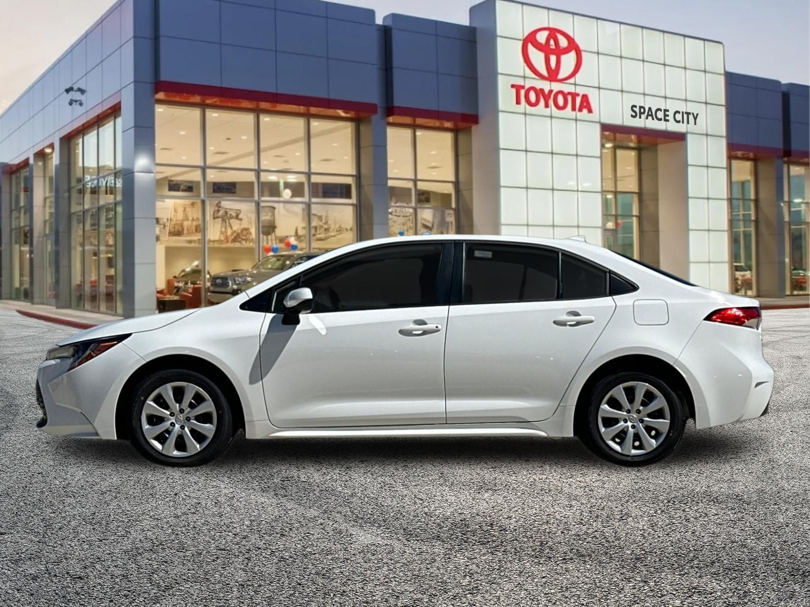 2027 Toyota Corolla LE